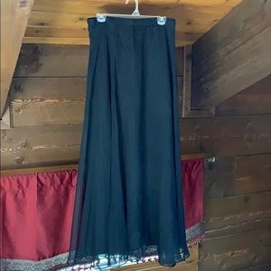Long chiffon black skirt